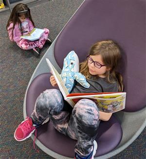 Students reading books